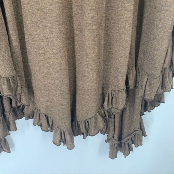 Basically Me Plus Size Brown Handkerchief Scalloped Hem Top Size 3X - Picture 7 of 12